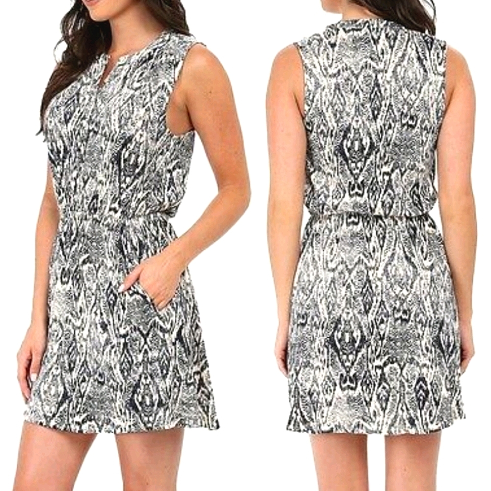 Lucky Brand navy stretch knit dress